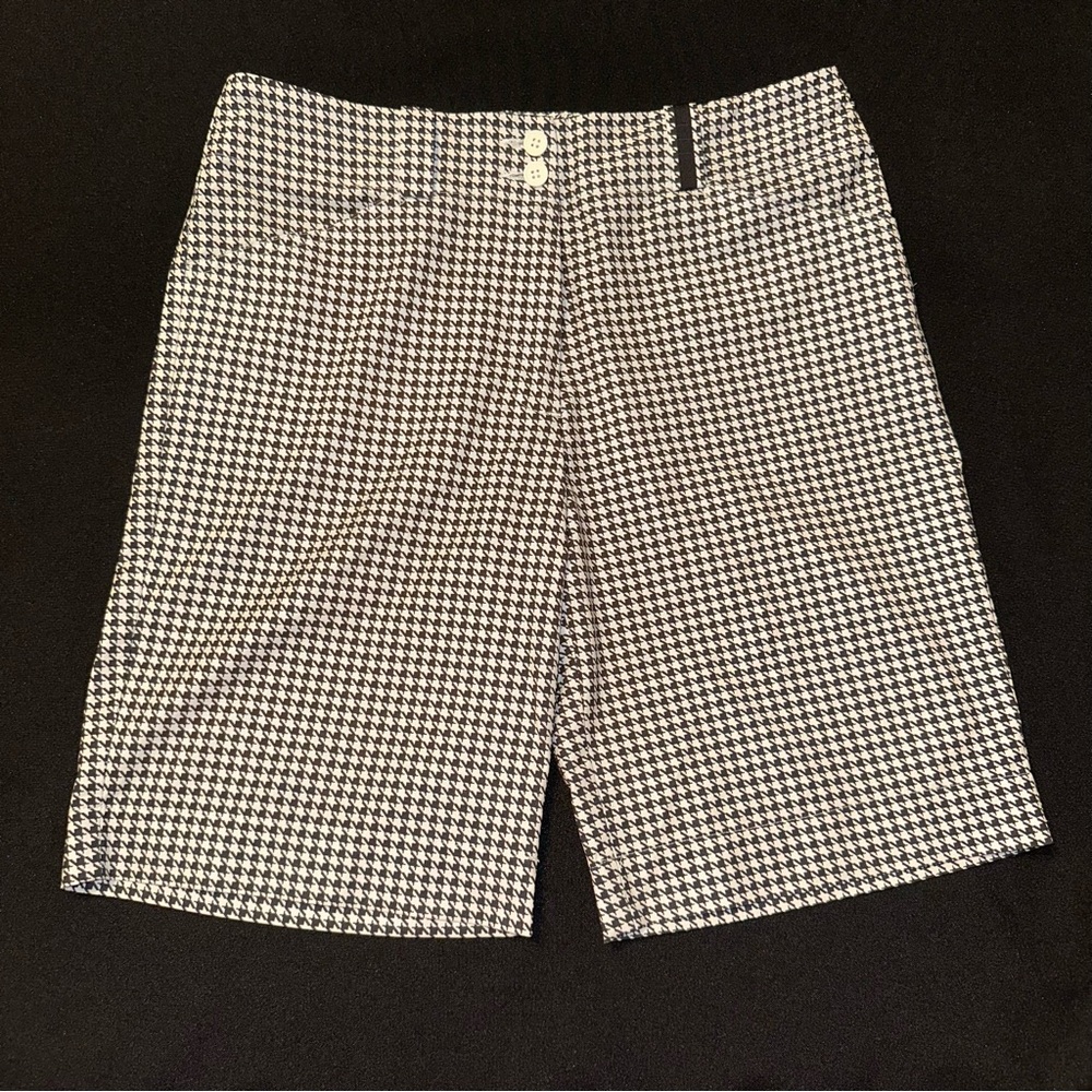 Nike Golf shorts ladies size 6 black & white houndstooth check‎ with pockets